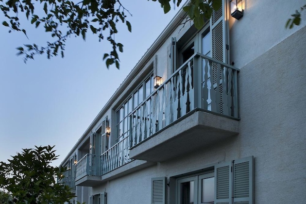 Gallery - Alavya - Special Class