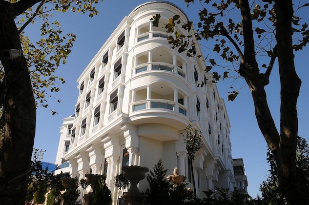 Gallery - Paradise Island Hotel
