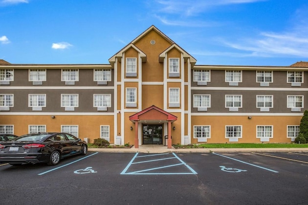 Gallery - Americas Best Value Inn & Suites Three Rivers