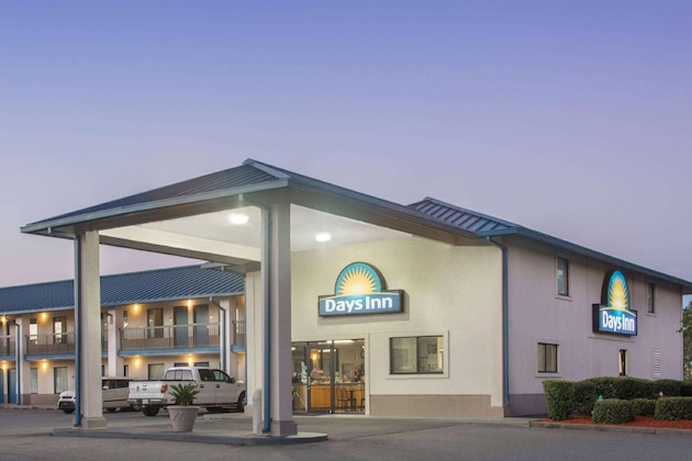 Gallery - Days Inn By Wyndham Valdosta At Rainwater Conference Center