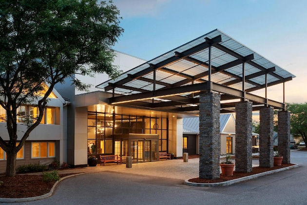 Gallery - Delta Hotels By Marriott Burlington