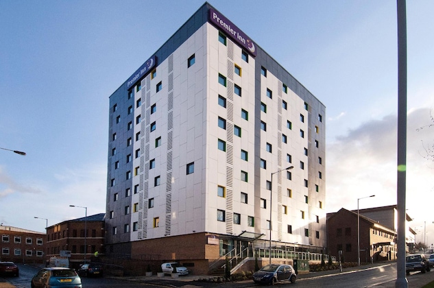 Gallery - Premier Inn Bradford Central