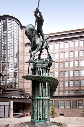 Gallery - Premier Inn London Blackfriars