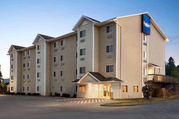 Gallery - Travelodge By Wyndham Mcalester