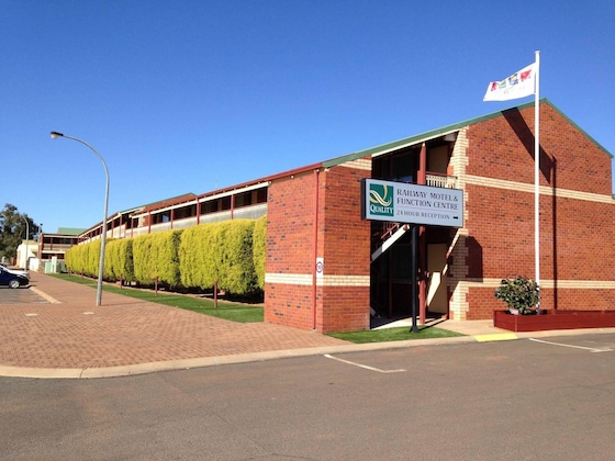 Gallery - Quality Inn Railway