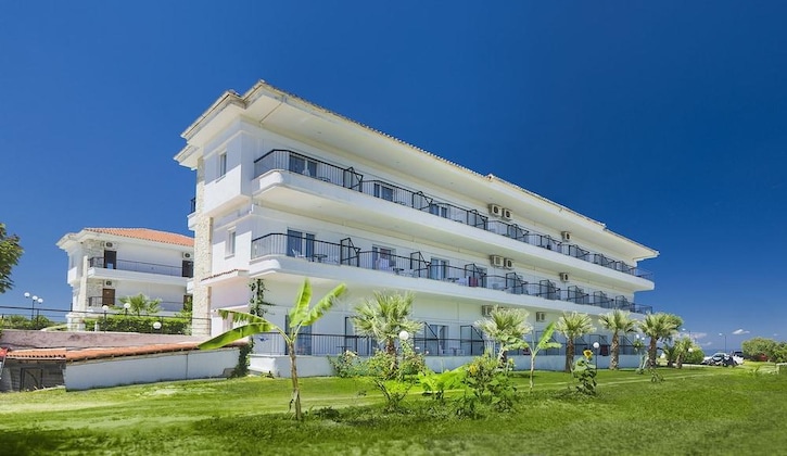 Gallery - Hilltop Hotel