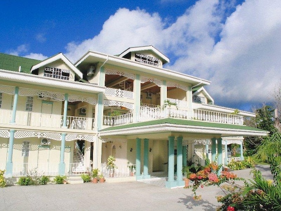 Gallery - Palm Beach Hotel