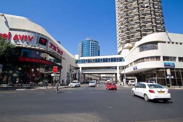 Gallery - 27 Montefiore Tlv
