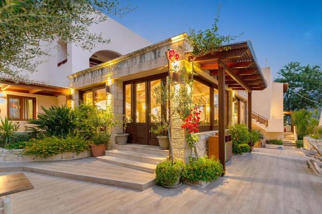 Gallery - Cactus Village Hotel & Bungalows