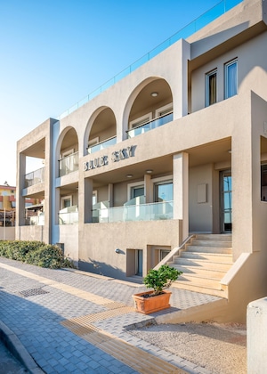 Gallery - Blue Sky Apartments