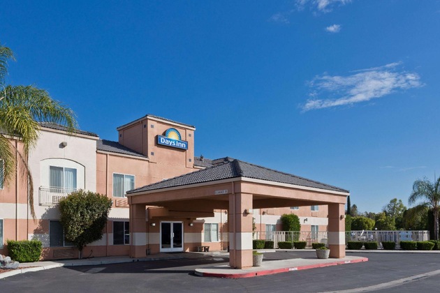 Gallery - Days Inn By Wyndham Lathrop