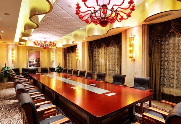 Gallery - Luotuo Forever Peace Hotel
