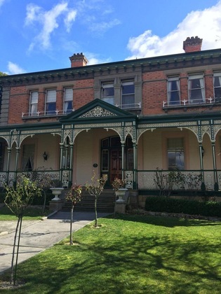 Gallery - Gattonside Heritage Accommodation