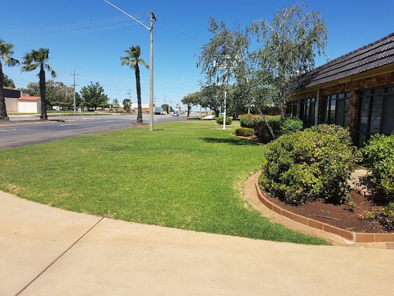 Gallery - Acacia Motel Griffith