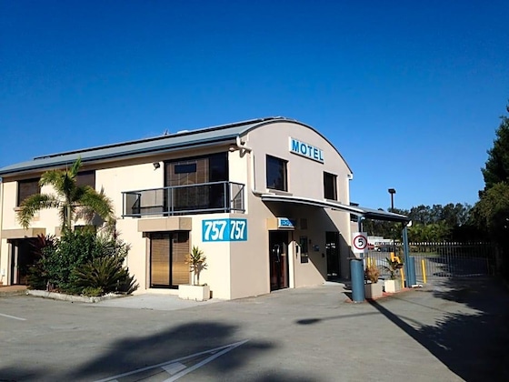 Gallery - Novena Palms Motel