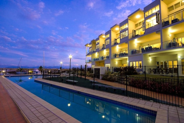 Gallery - Beachside Apartment 14