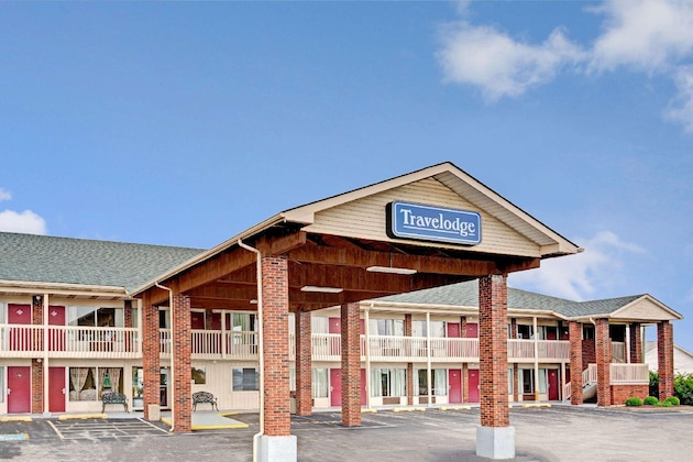 Gallery - Travelodge By Wyndham Sellersburg   Louisville North