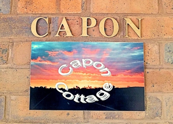 Gallery - Capon Cottage