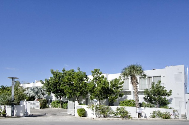 Gallery - Coral Beach Club Villas & Marina