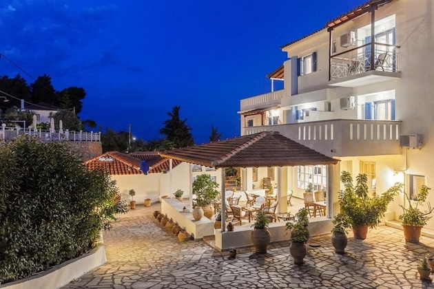 Gallery - Stafylos Suites Boutique Hotel