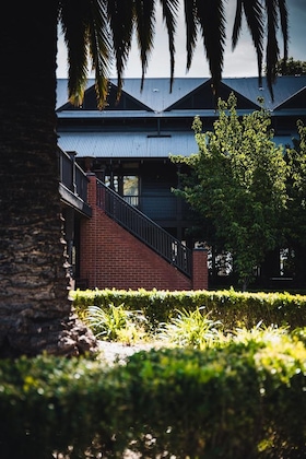 Gallery - Hotel Bellinzona Daylesford