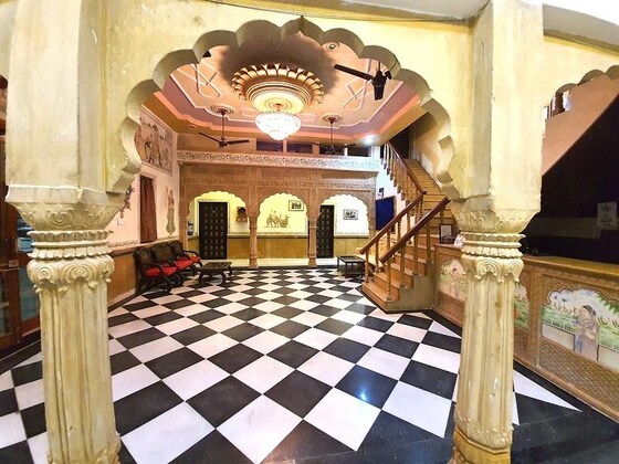 Gallery - Meera Mahal Hotel