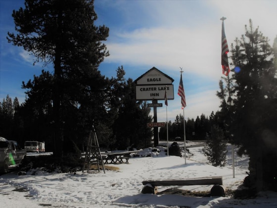 Gallery - Eagle Crater Lake Inn