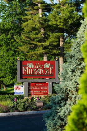 Gallery - Ogunquit - The Milestone