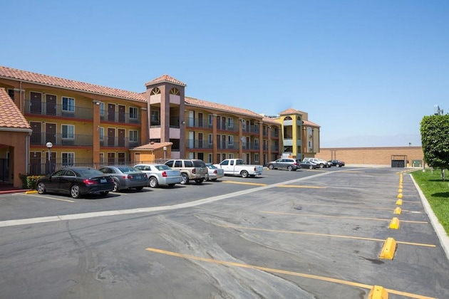 Gallery - Heritage Inn And Suites