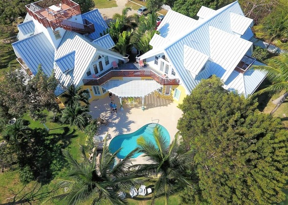 Gallery - Shangri-La Boutique Bed & Breakfast
