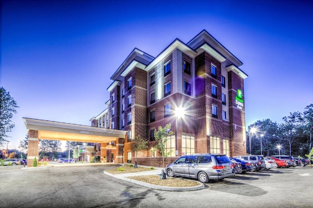 Gallery - Holiday Inn Express & Suites Cleveland West - Westlake By Ihg