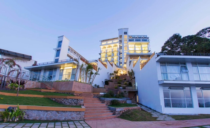 Gallery - Fragrant Nature Munnar - A Classified Hotel