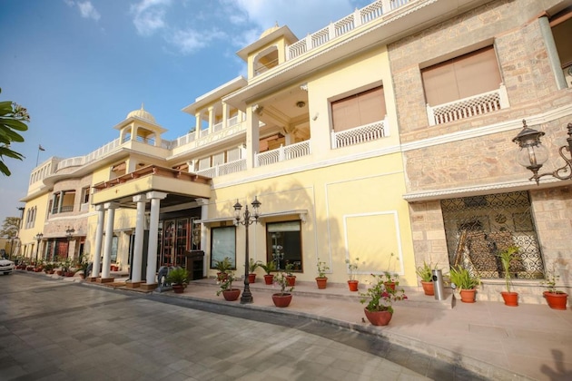 Gallery - Grand Uniara