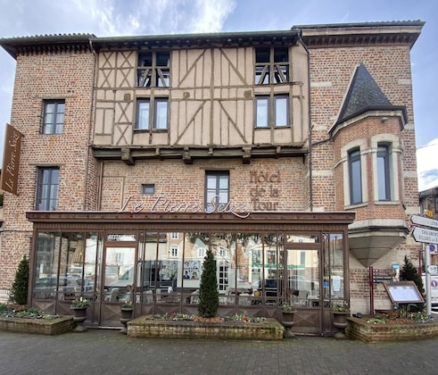 Gallery - Hôtel De La Tour