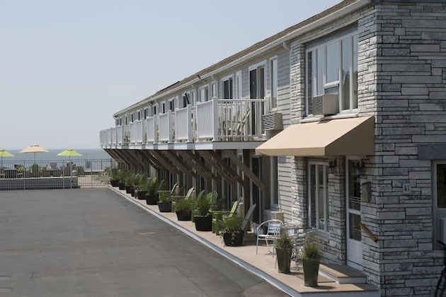 Gallery - The Corsair & Cross Rip Oceanfront