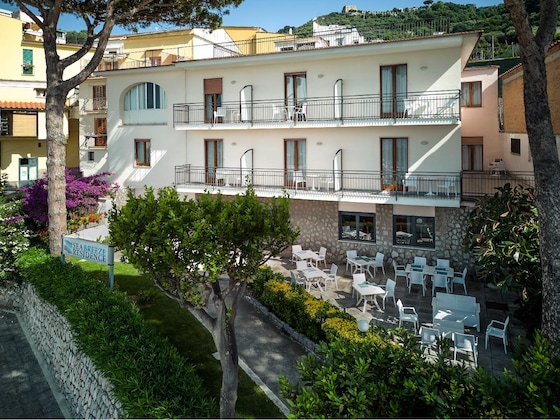 Gallery - Sea Breeze Residence