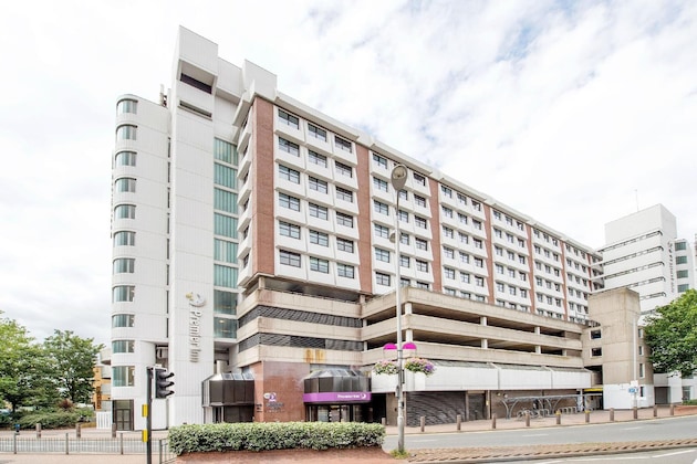 Gallery - Premier Inn London Kingston Upon Thames