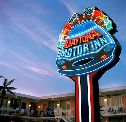Gallery - Daytona Inn And Suites