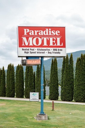 Gallery - Paradise Motel
