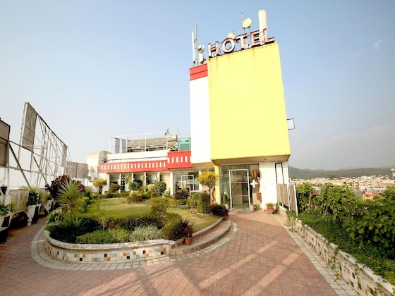 Gallery - Oyo 1496 Hotel Sky 5