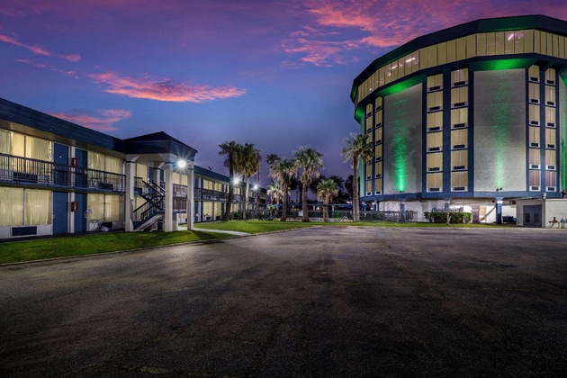 Gallery - Quality Inn Pasadena