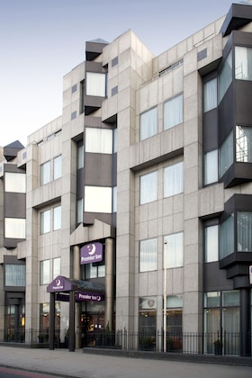 Gallery - Premier Inn London City (Tower Hill)