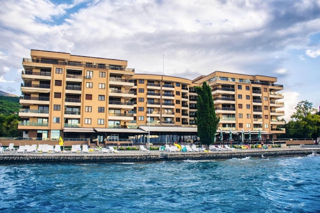 Gallery - Park Lakeside Hotel