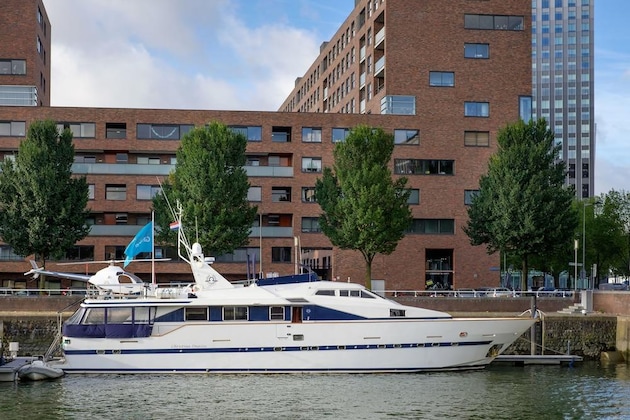 Gallery - Christina Onassis Yachthotel
