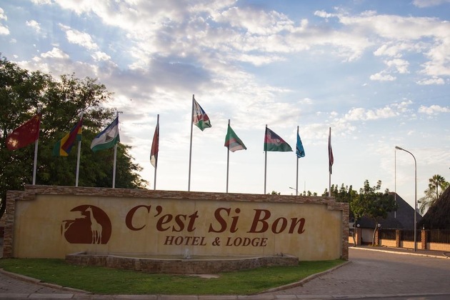 Gallery - C'est Si Bon Hotel