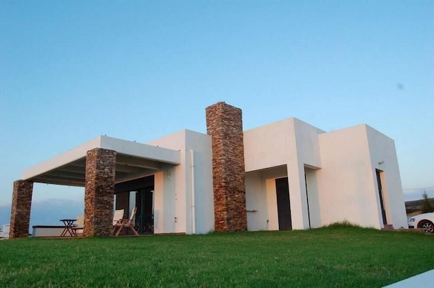 Gallery - Cristelia Luxury Sea Front & Pool Villa