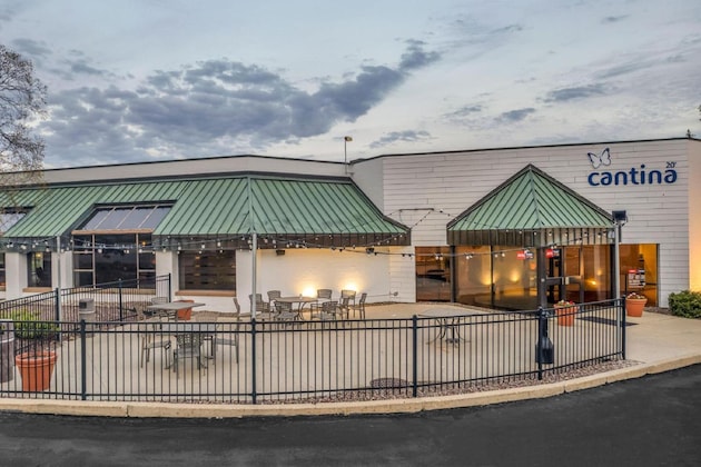Gallery - Delta Hotels By Marriott Racine