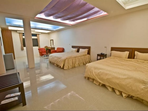 Gallery - Yue Jing Commercial Hotel