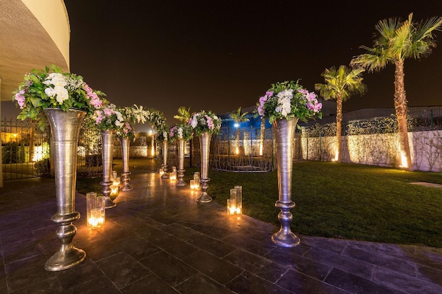 Gallery - Doubletree By Hilton Izmir Airport