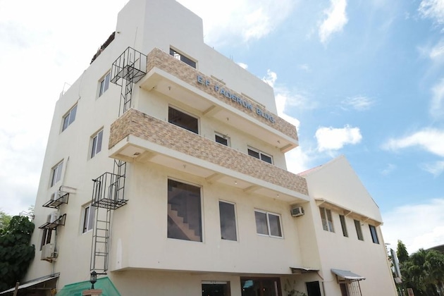 Gallery - Candice Lucy Hotel